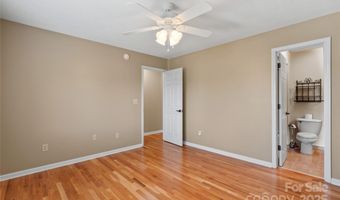 71 Portobello Rd, Arden, NC 28704