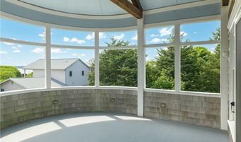 21 Bonnet View Dr, Jamestown, RI 02835
