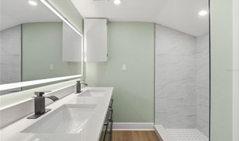 616 LIME St, Auburndale, FL 33823