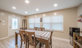149 E 75th St, Anderson, IN 46013