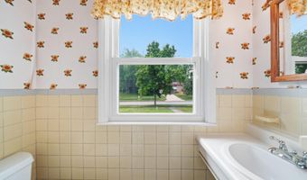 1058 Orchard Rd, Adrian, MI 49221