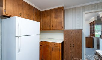 403 Cherrywood Ln, Albemarle, NC 28001