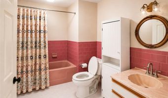 3 Meadow Cir, Barrington, RI 02806