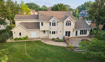 W2880 OAKRIDGE Drive, Appleton, WI 54915