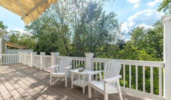 5812 HICKORY HOLLOW Ln, Doylestown, PA 18902