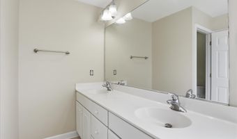 43909 THORNCROFT Ter, Ashburn, VA 20148