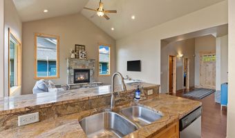 220 Bluebunch Ct, Bigfork, MT 59911