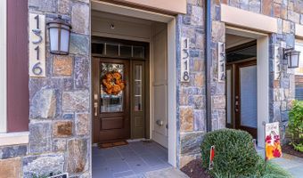 1318 S QUINN St, Arlington, VA 22204