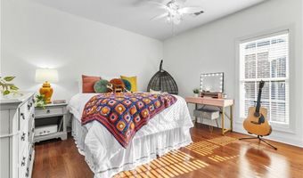 1723 VFW Rd, Auburn, AL 36830