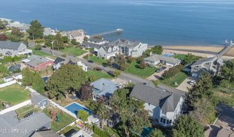 7 Harbor View Dr, Atlantic Highlands, NJ 07716