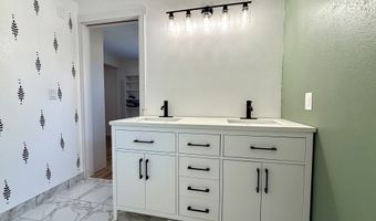 1275 ISLAND St, Springfield, OR 97477