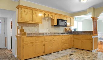 274 Rae Ln, Bonneau, SC 29431
