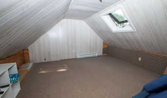 148 Middle River Rd, Danbury, CT 06811