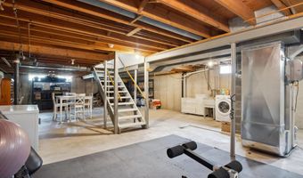 715 Marbury Dr SE, Ada, MI 49301