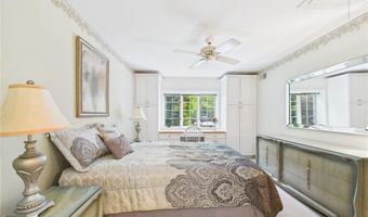 102 Pine Glen Dr, East Greenwich, RI 02818