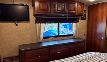 5 H St, Cascade, ID 83611