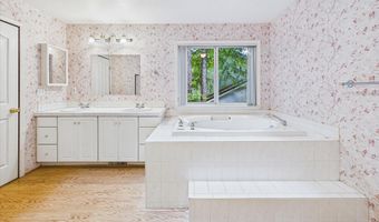 1195 Diamond Dr, Arcata, CA 95521