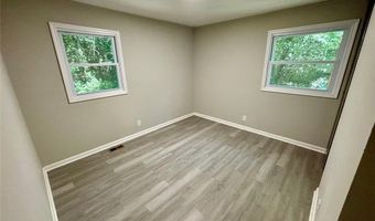 2489 HILLSIDE Dr, Macon, GA 31206