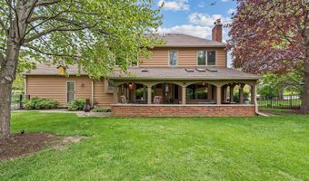 14 Hampton Ct, Algonquin, IL 60102