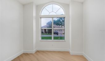 2286 LAKE FRANCIS Dr, Apopka, FL 32712
