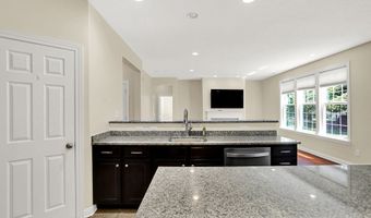 679 Erin Dr, Avon, IN 46123