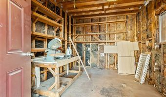 587 Harbor Dr, Bullhead City, AZ 86442