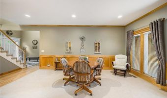 15417 Poplar St, Basehor, KS 66007