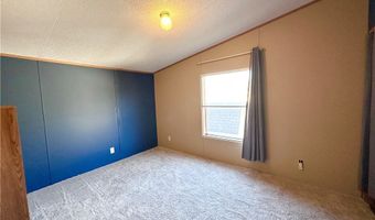 60 Flamingo Ave, Amherst, OH 44001