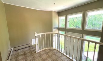 826 EASTVIEW Dr, Antigo, WI 54409