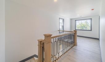 187 Grand Central Pkwy, Bayville, NJ 08721