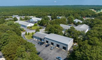 7 Colonel Dr, Bourne, MA 02532