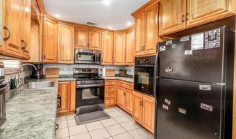 46 Jeanette Rd, Danbury, CT 06811
