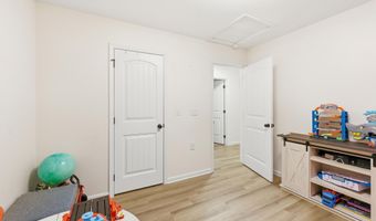 160 Leadwood St, Andrews, SC 29510