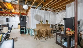 24469 ISLAND POOL Ct, Aldie, VA 20105