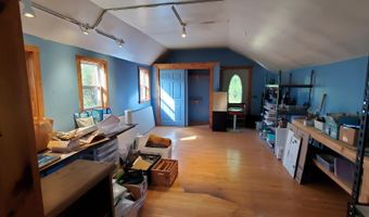 444 W Auburn Rd, Auburn, ME 04210