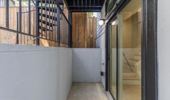 722 KENYON St NW #3, Washington, DC 20010