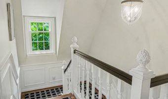 540 Rock Creek Dr, Ann Arbor, MI 48104