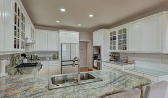 2109 W Mosley Loop, Alpine, TX 79830