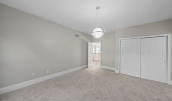 2086 Autumn Hill Dr, Ann Arbor, MI 48103