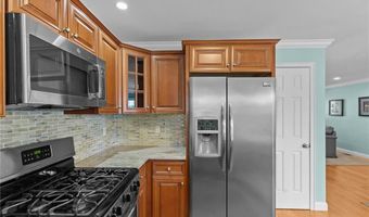 55 Vine St, East Greenwich, RI 02818