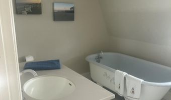 327 Woodland Ave, Avon By The Sea, NJ 07717