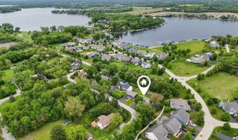 40511 N Minena St, Antioch, IL 60002