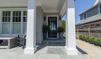 34 Island View Ave, Branford, CT 06405
