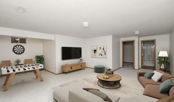 809 NE 5th St, Ankeny, IA 50021