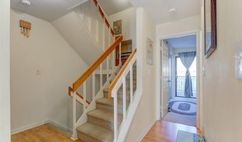 302 Swans Wharf Row, Newport, RI 02840