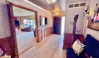 203 3rd Ave SW, Bowman, ND 58623