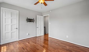 5812 N KINGS Hwy, Alexandria, VA 22303