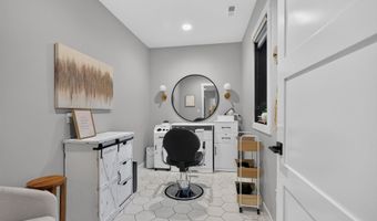 5895 Menza Dr, Auburn, IN 46706