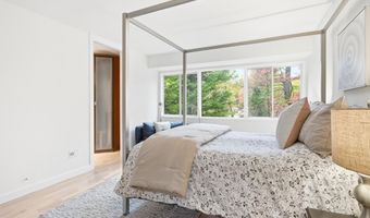 4024 IVA Ln, Annandale, VA 22003