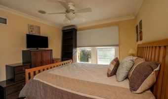 420 Nelson Ave, Beach Haven, NJ 08008